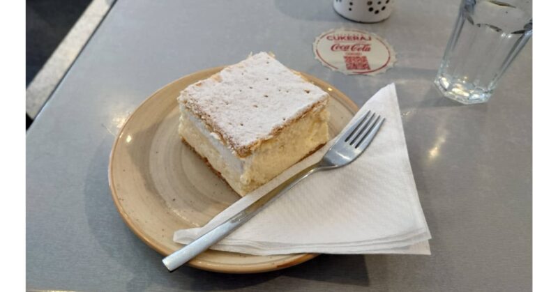 クロアチアの人気スイーツ クレムシュニテ